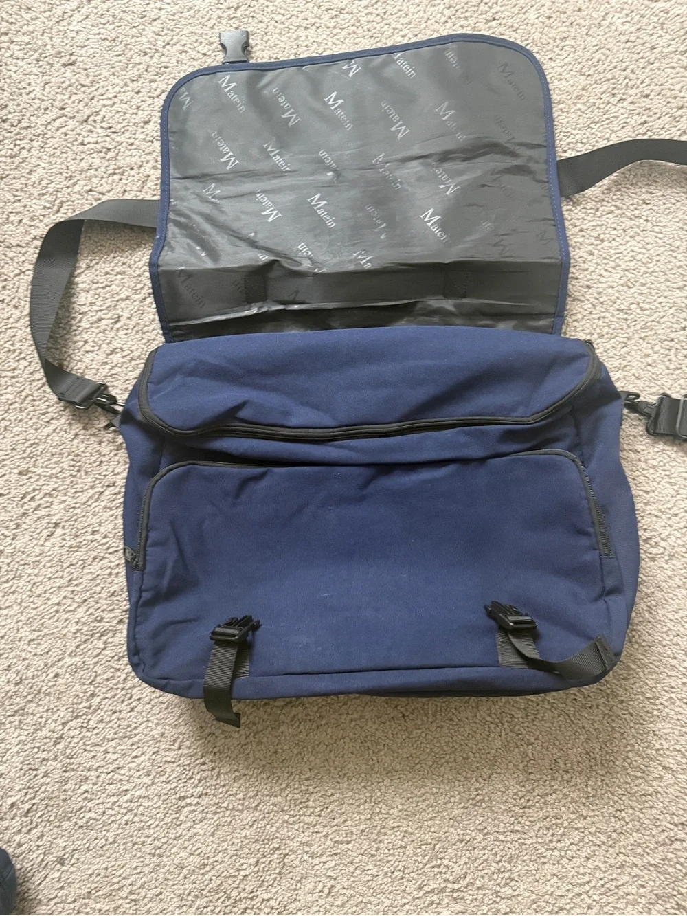 Classic Navy Canvas Messenger Bag with Adjustable Strap